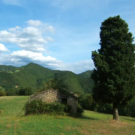 アパート With 2 Bedrooms In With Wonderful Mountain View Private Pool Furnished Garden *
